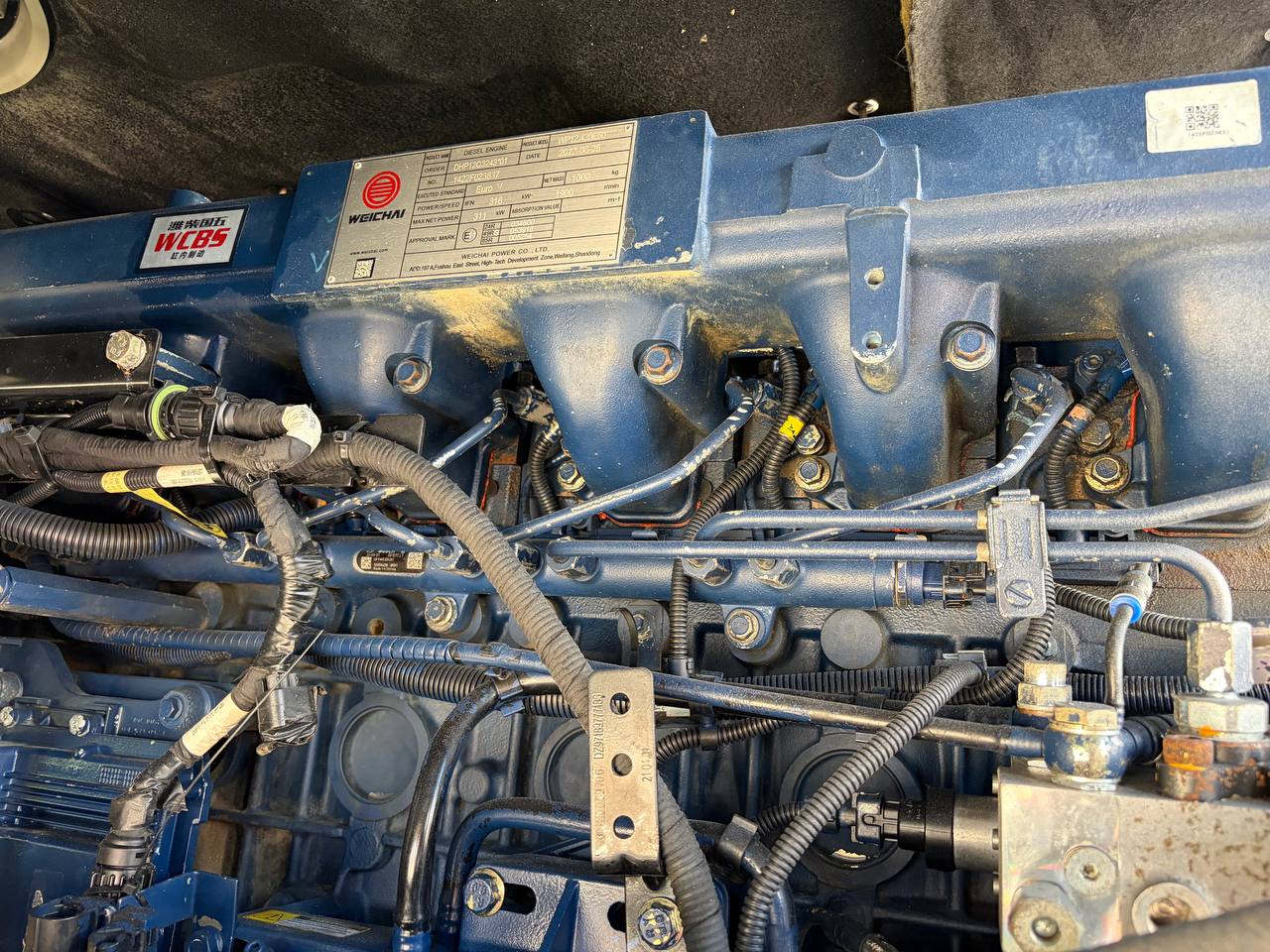 Седельный тягач Shacman X3000 SX42586V385 6x6 в Новокузнецке